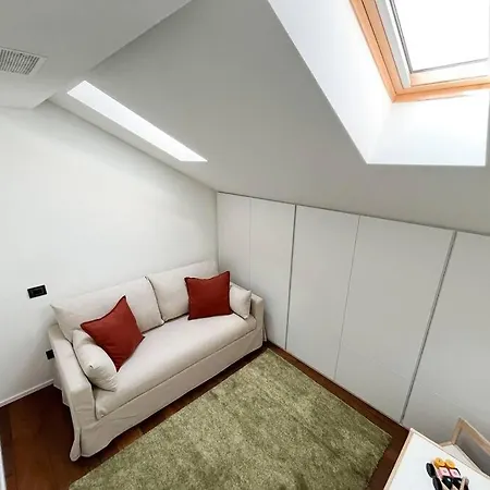 Eleganza Nel Cuore Di Apartamento